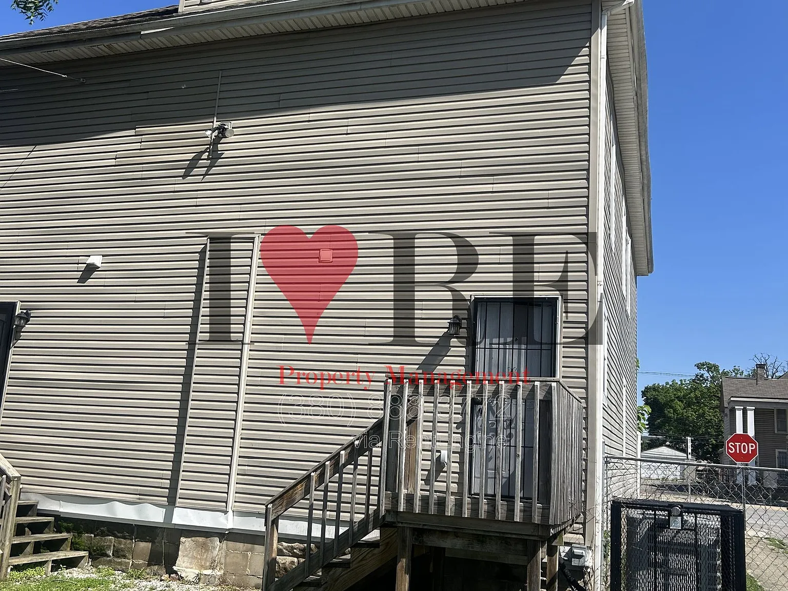 3 bed, 1.5 bath, 1305 sqft, $1,200 — Photo 3