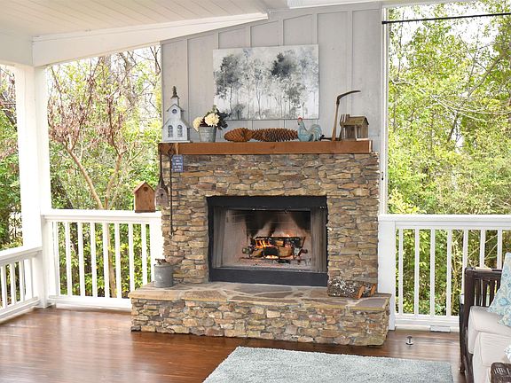 5th image of 2142 Shadybrook Ln