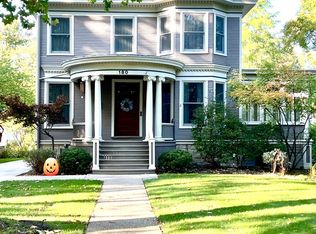 180 Addison Rd, Riverside, IL 60546