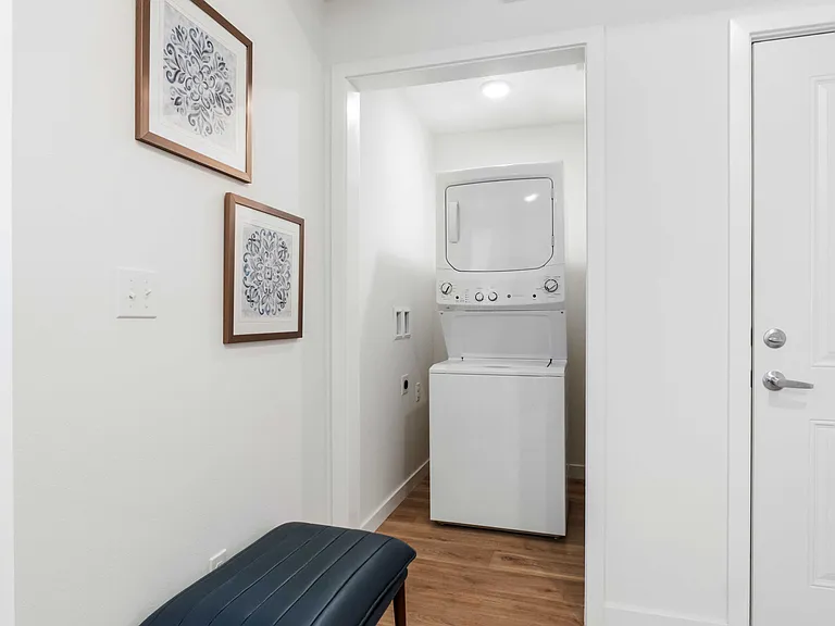 Bell Pointe Terrace Apartments — Photo 9