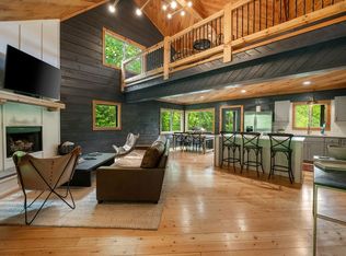 149 Happy Hollow Ln, Mineral Bluff, GA 30559