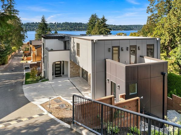 13335 Holmes Point Drive NE, Kirkland, WA 98034