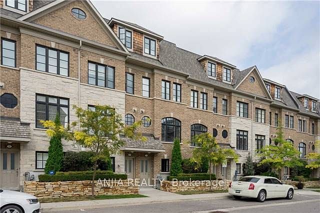 1st image of 1812 Burnhamthorpe Rd E Unit 29