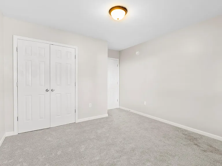55 Thea Ln — Photo 23