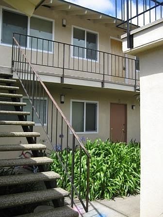 1st image of 222 W Arrellaga St APT 7
