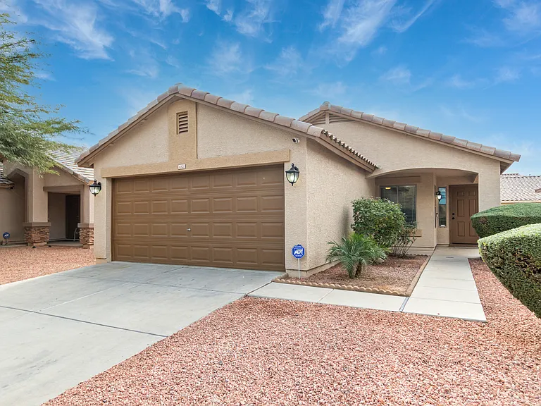 6521 W Pomo St — Photo 24