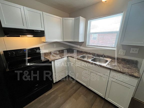 5th image of 2603 E Bradbury Ave
