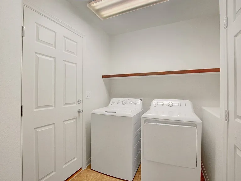 9824 Grey Sands St — Photo 26
