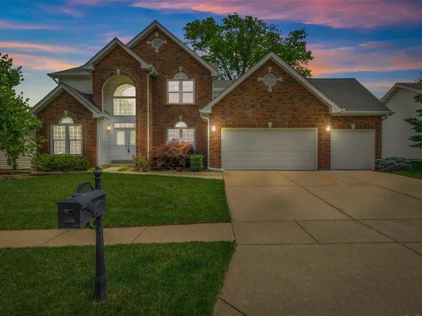 5123 Kennerly Pines Ct, Saint Louis, MO 63128
