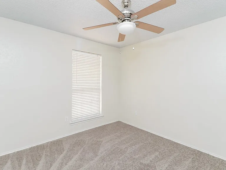 6001 Old Mill Ct — Photo 13