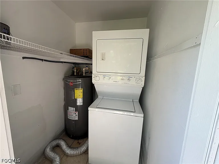 5829 Casablanca Ct — Photo 10