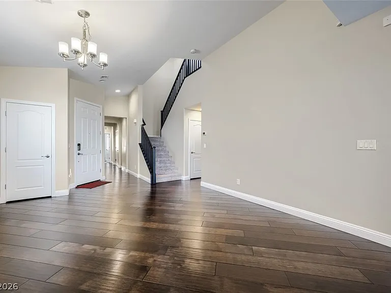 7524 Old Compton St — Photo 3