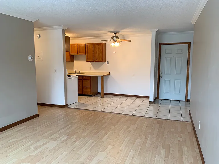 Stevens Square Apartments — Photo 102