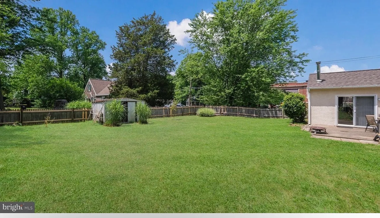 2 bed, 1364 sqft, $2,500 — Photo 3