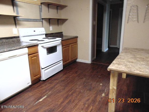 5th image of 2501 Cecelia Ave