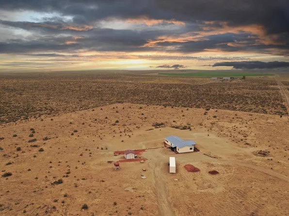 89048 W Campbell Ln, Christmas Valley, OR 97641