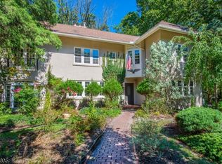 7 Knollwood Ter, Caldwell, NJ 07006