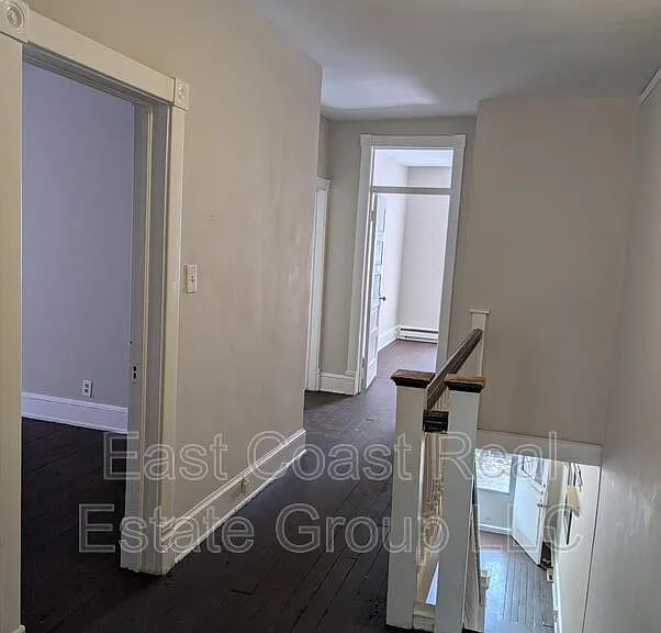 304 1/2 W Martin St — Photo 20