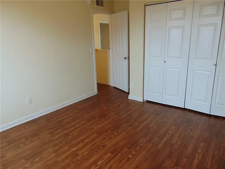 5208 Hellman — Photo 24