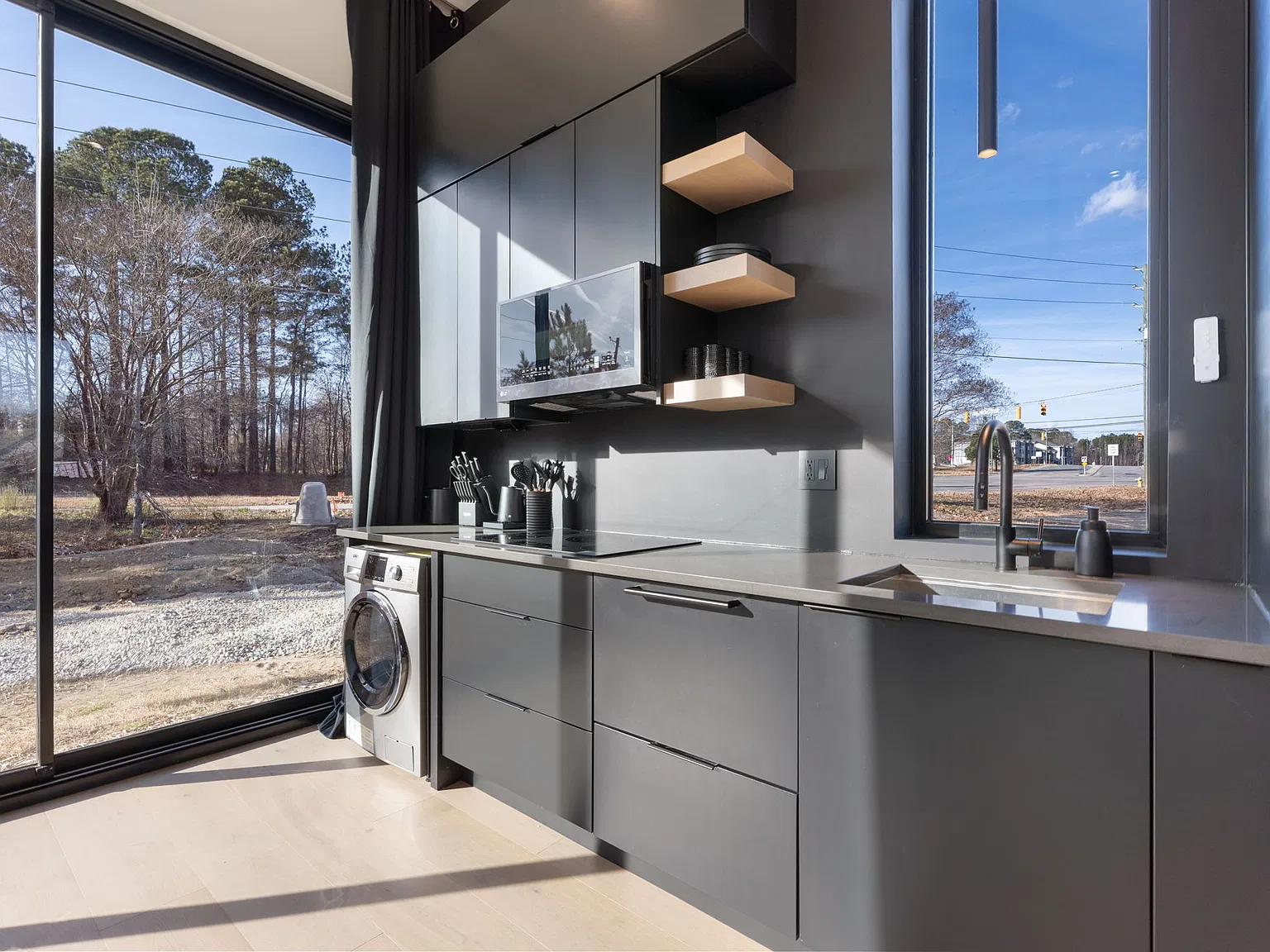 1 bed, 578 sqft, $2,600 — Photo 3