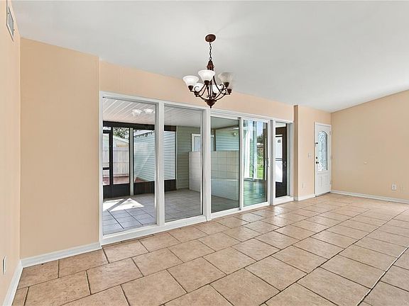 5th image of 10312 LAKE CARROLL WAY