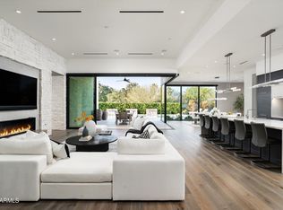 6838 E JOSHUA TREE Lane, Paradise Valley, AZ 85253