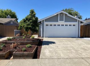 837 Cameron Ct, Vacaville, CA 95687