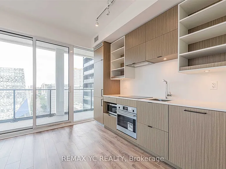 20 Edward St #717 — Photo 3