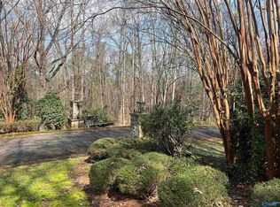 1 Northwoods Trl, Gadsden, AL 35901