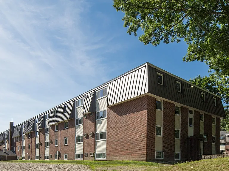 Rockingham Village Apartments — Photo 9