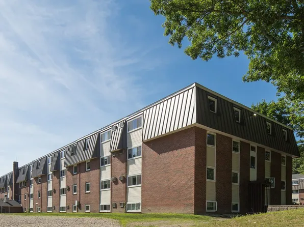 Rockingham Village Apartments