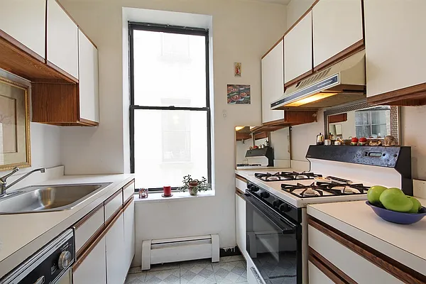 Sold by Corcoran | media 10