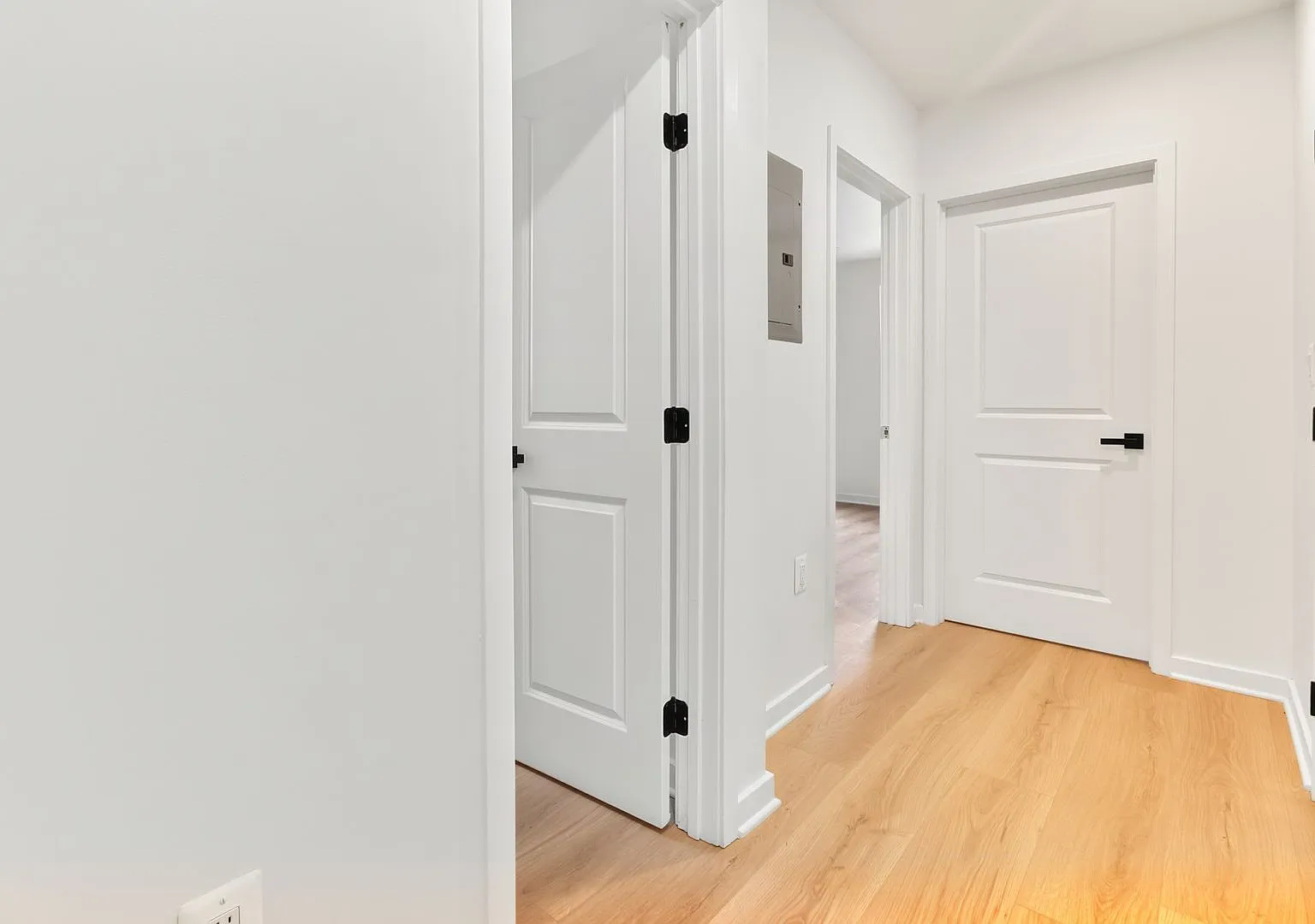 412 Newcomb St SE — Photo 4