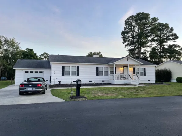 425 Capeside Dr, Wilmington, NC 28412