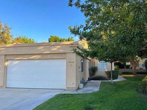 19079 Primrose Ln, Apple Valley, CA 92308