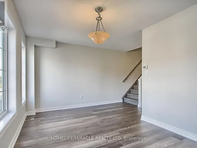 70 Knotty Pine Ave — Photo 17