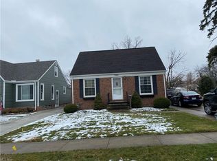7921 Pinegrove Ave, Parma, OH