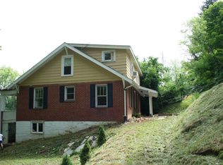 19 2nd St SW, Pulaski, VA