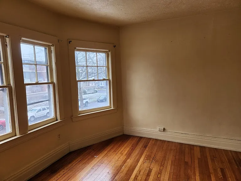 2 Clay Ave — Photo 11