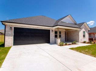 3872 Spencer Crossing Dr, Benton, AR 72019