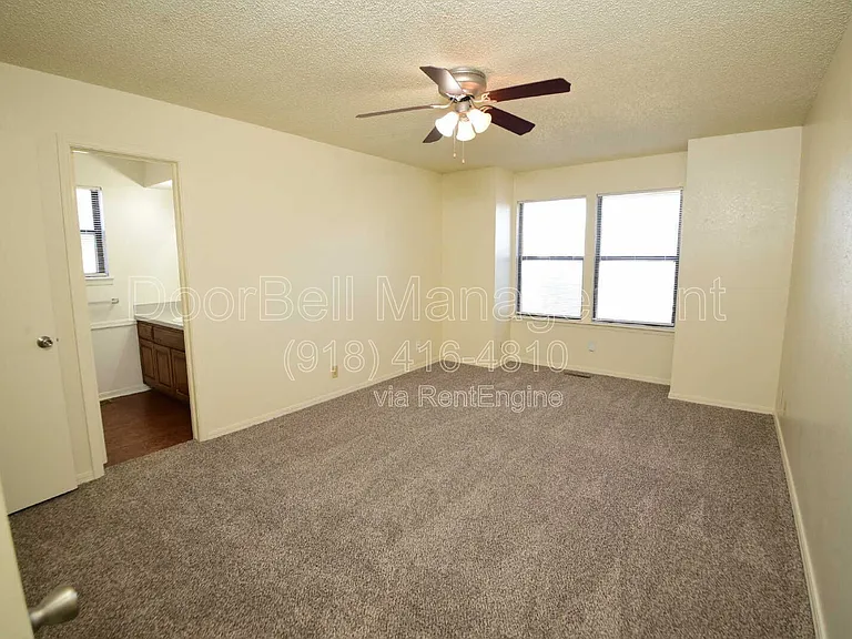 1514 E 73rd Pl — Photo 10