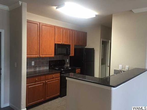 4th image of 600 13th St Unit 733