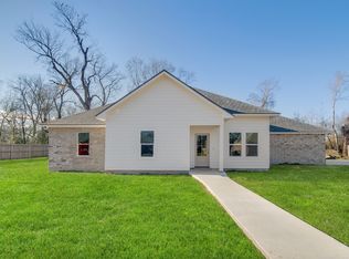 1025 Timber Trails Rd, Breaux Bridge, LA 70517