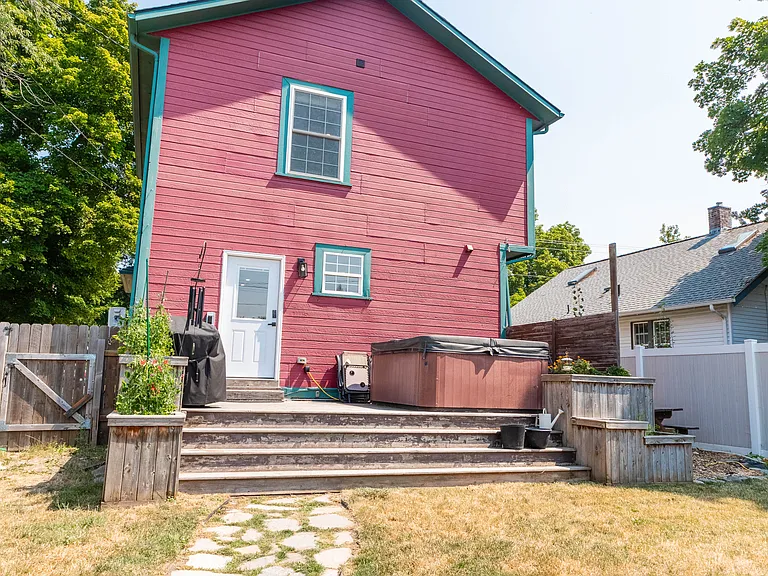 915 S Jefferson St — Photo 22