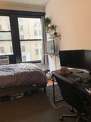 3rd image of 131 W 14th St APT 4