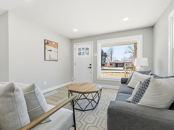 5th image of 3417 N Dequincy St