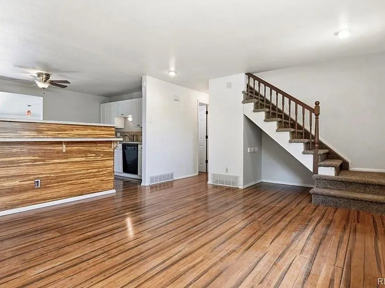 7461 Webster St — Photo 11