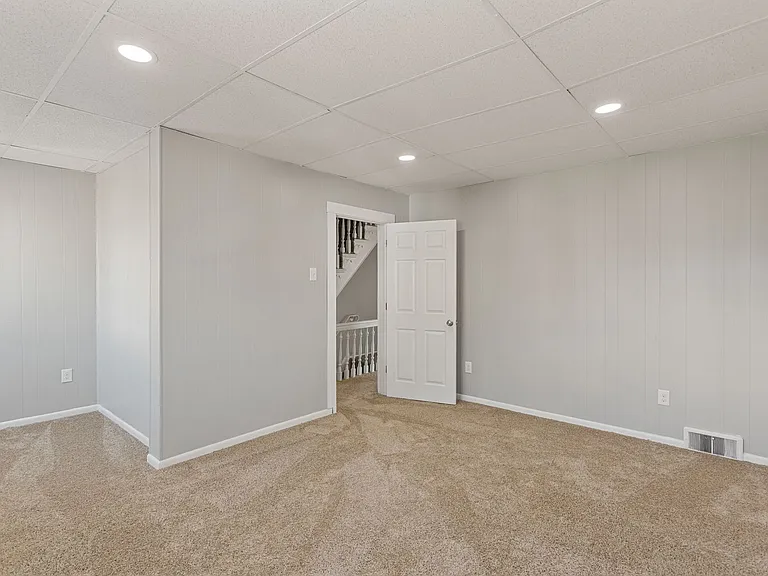 147 Amabell St — Photo 10