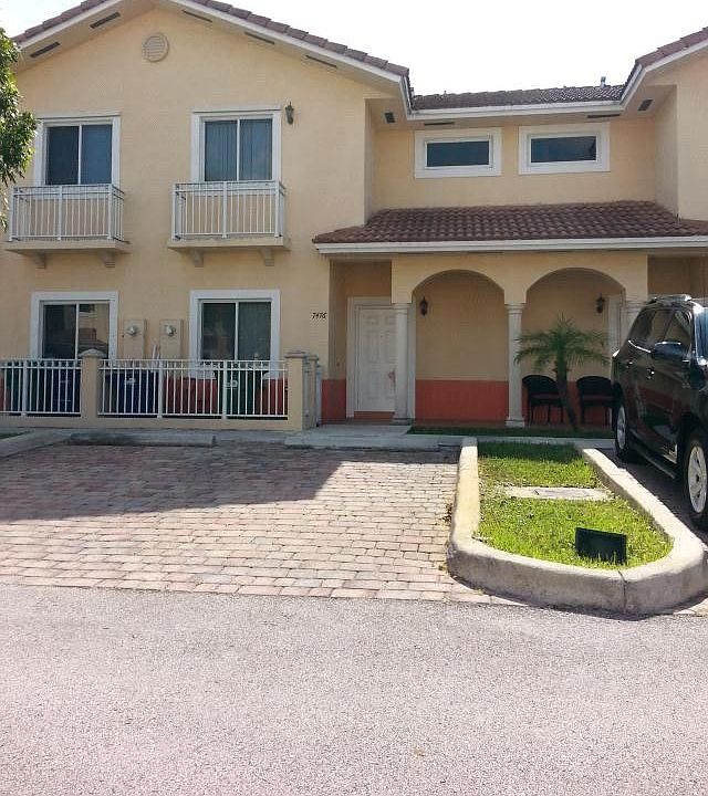 1st image of 7476 NW 181st St