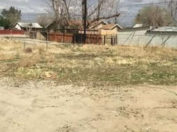 312 Lierly Ave, Taft, CA 93268